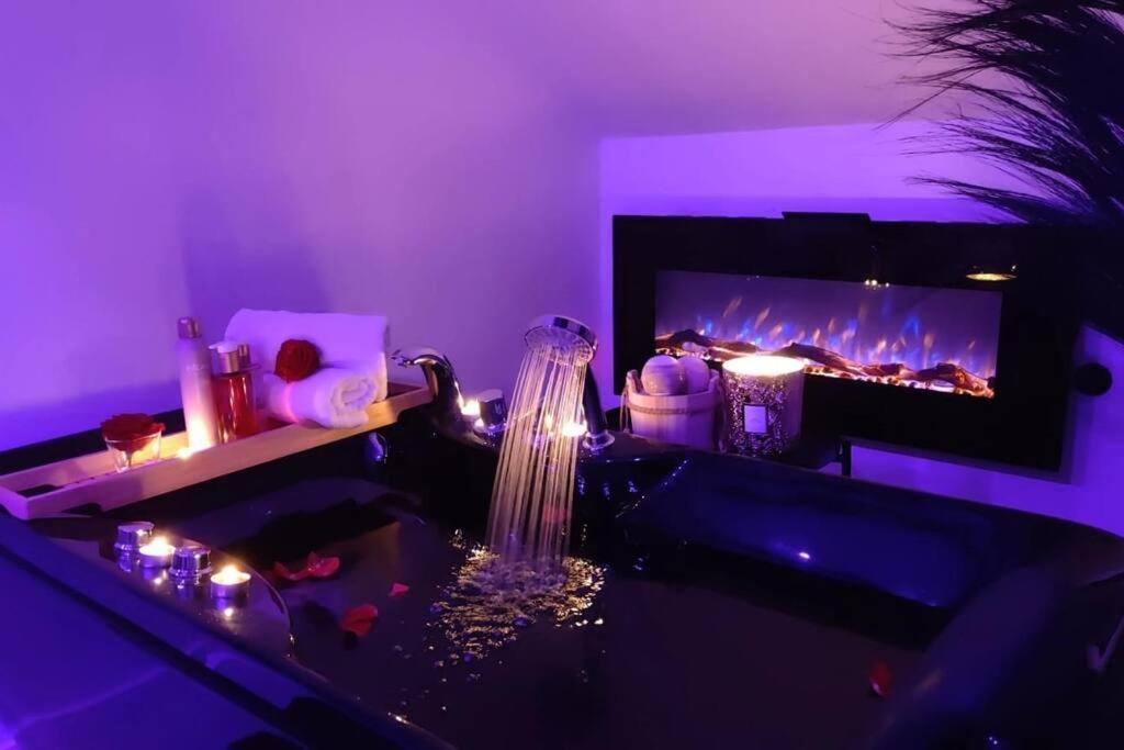Logement Romantique Et Cosy Charleroi Kültér fotó